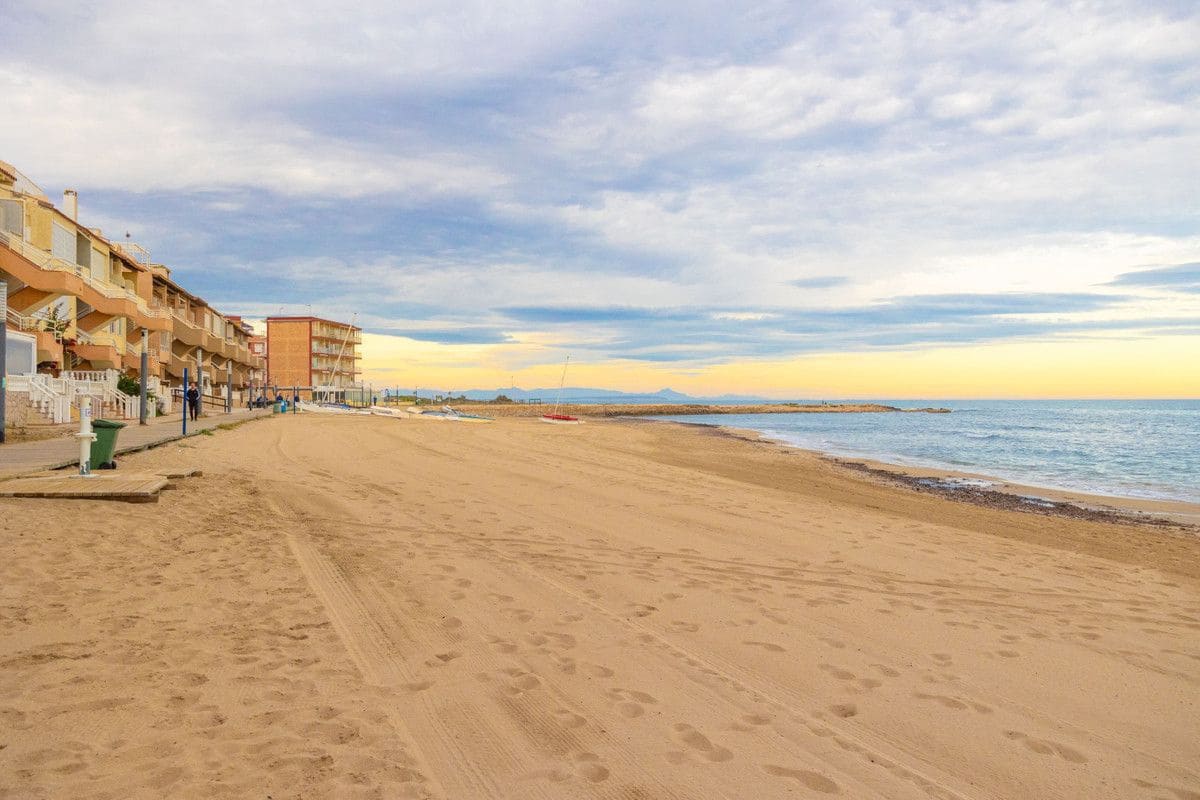 3 quarto Apartamento para venda em La Mata - 280 000 € (Ref: 10034139)