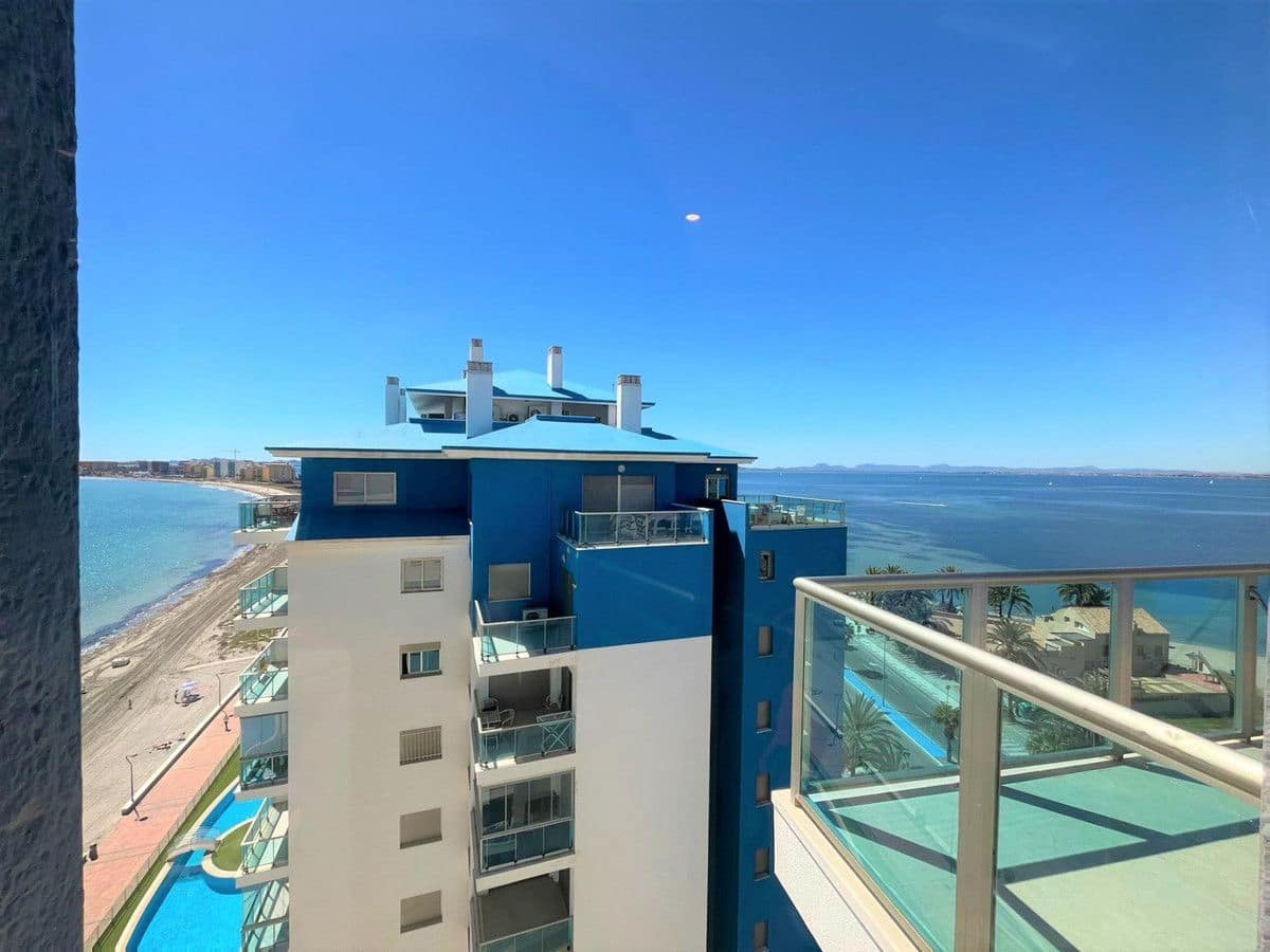 3 bedroom Apartment for sale in La Manga del Mar Menor with pool - € 525,000 (Ref: 10035569)