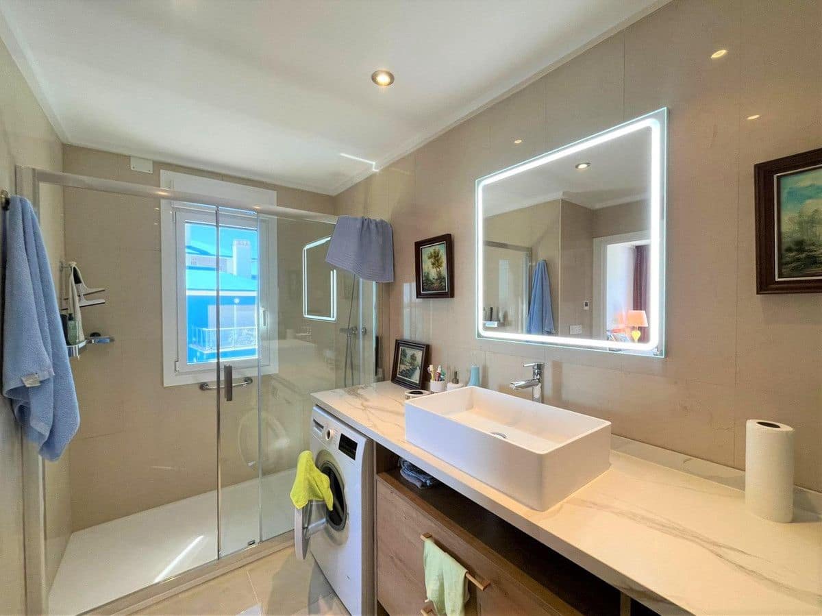 3 bedroom Apartment for sale in La Manga del Mar Menor with pool - € 525,000 (Ref: 10035569)