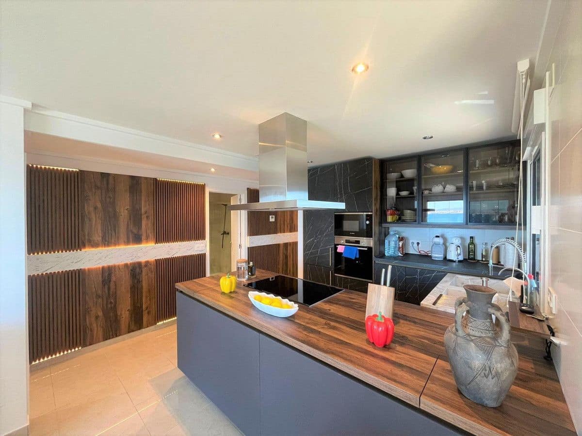 3 bedroom Apartment for sale in La Manga del Mar Menor with pool - € 525,000 (Ref: 10035569)