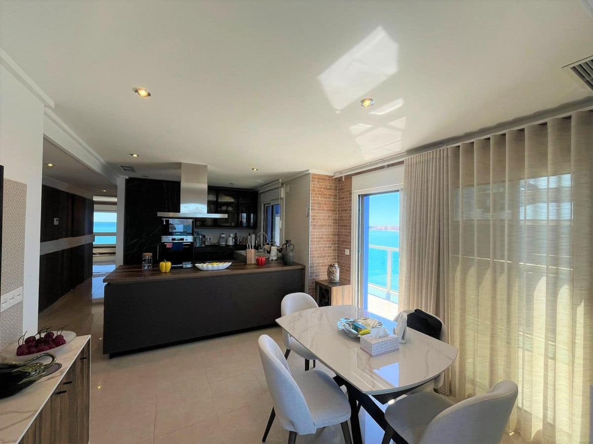 3 bedroom Apartment for sale in La Manga del Mar Menor with pool - € 525,000 (Ref: 10035569)