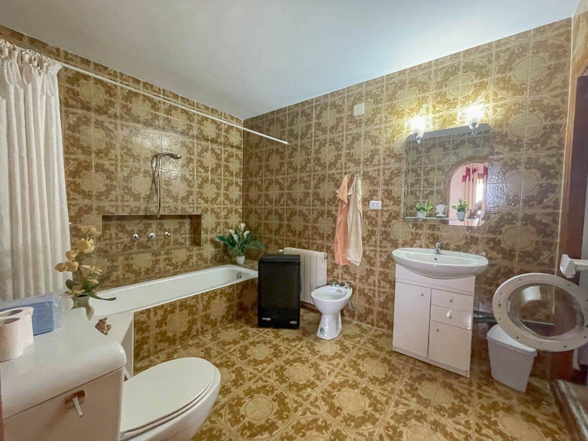 4 makuuhuone Huvila myytävänä paikassa Algorfa - 645 000 € (Ref: 10038444)