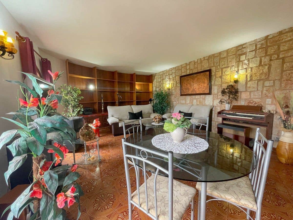 4 makuuhuone Huvila myytävänä paikassa Algorfa - 645 000 € (Ref: 10038444)