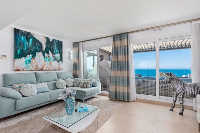 2 bedroom Apartment for sale in Punta Prima, Orihuela with pool - € 595,000 (Ref: 10038446)