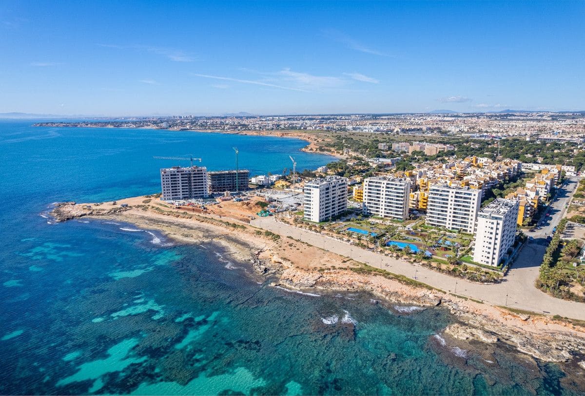 2 bedroom Apartment for sale in Orihuela Costa with pool - € 595,000 (Ref: 10038446)