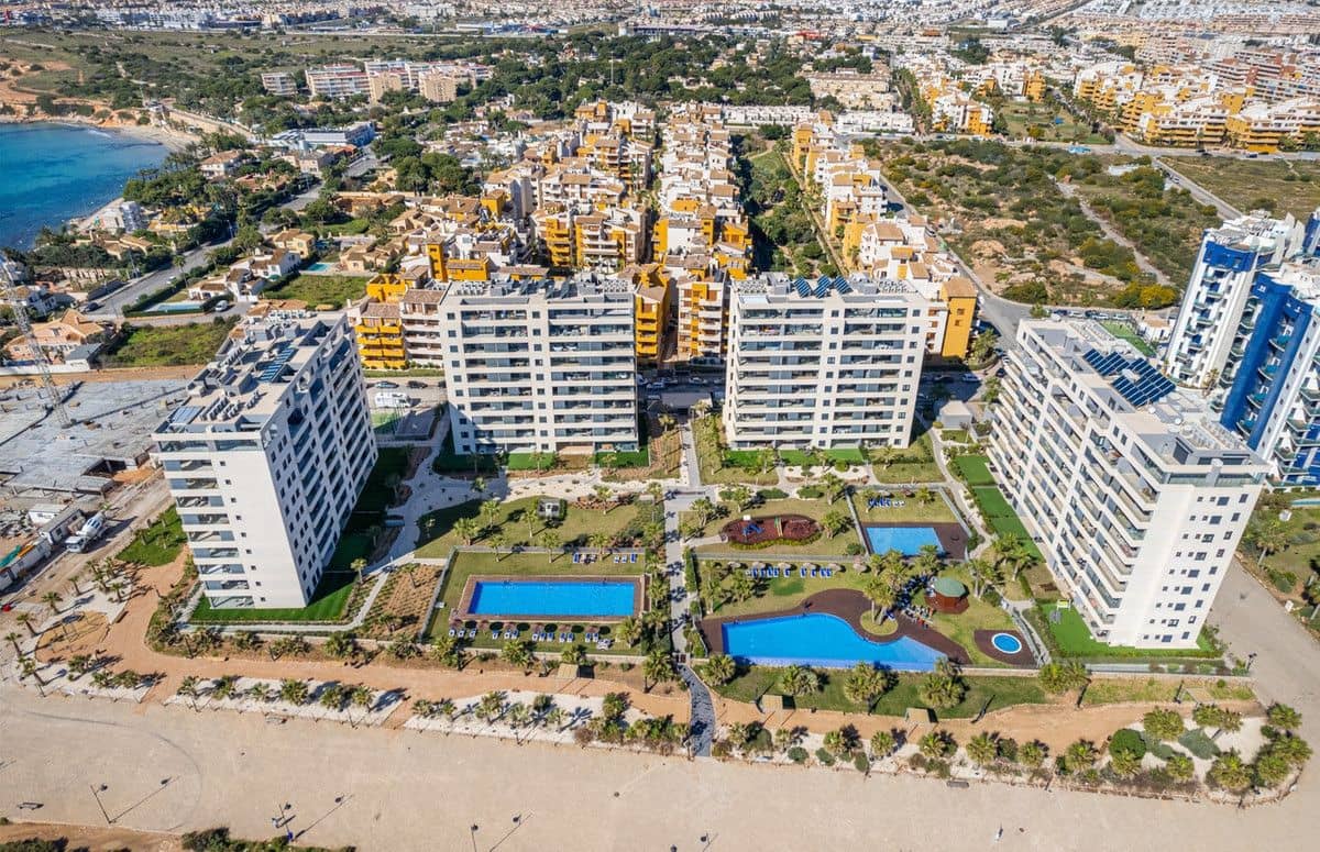 2 bedroom Apartment for sale in Orihuela Costa with pool - € 595,000 (Ref: 10038446)