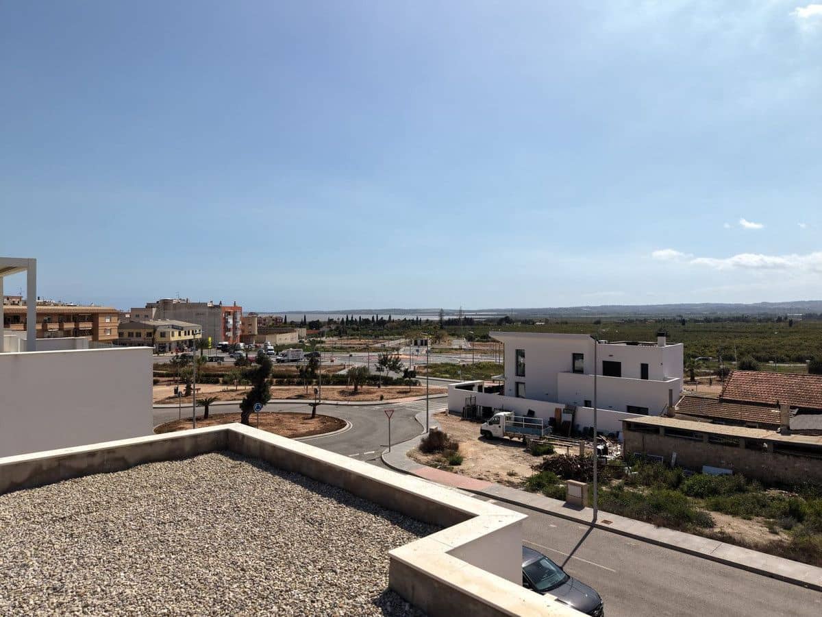 3 bedroom Villa for sale in Los Montesinos with pool - € 369,900 (Ref: 10045257)