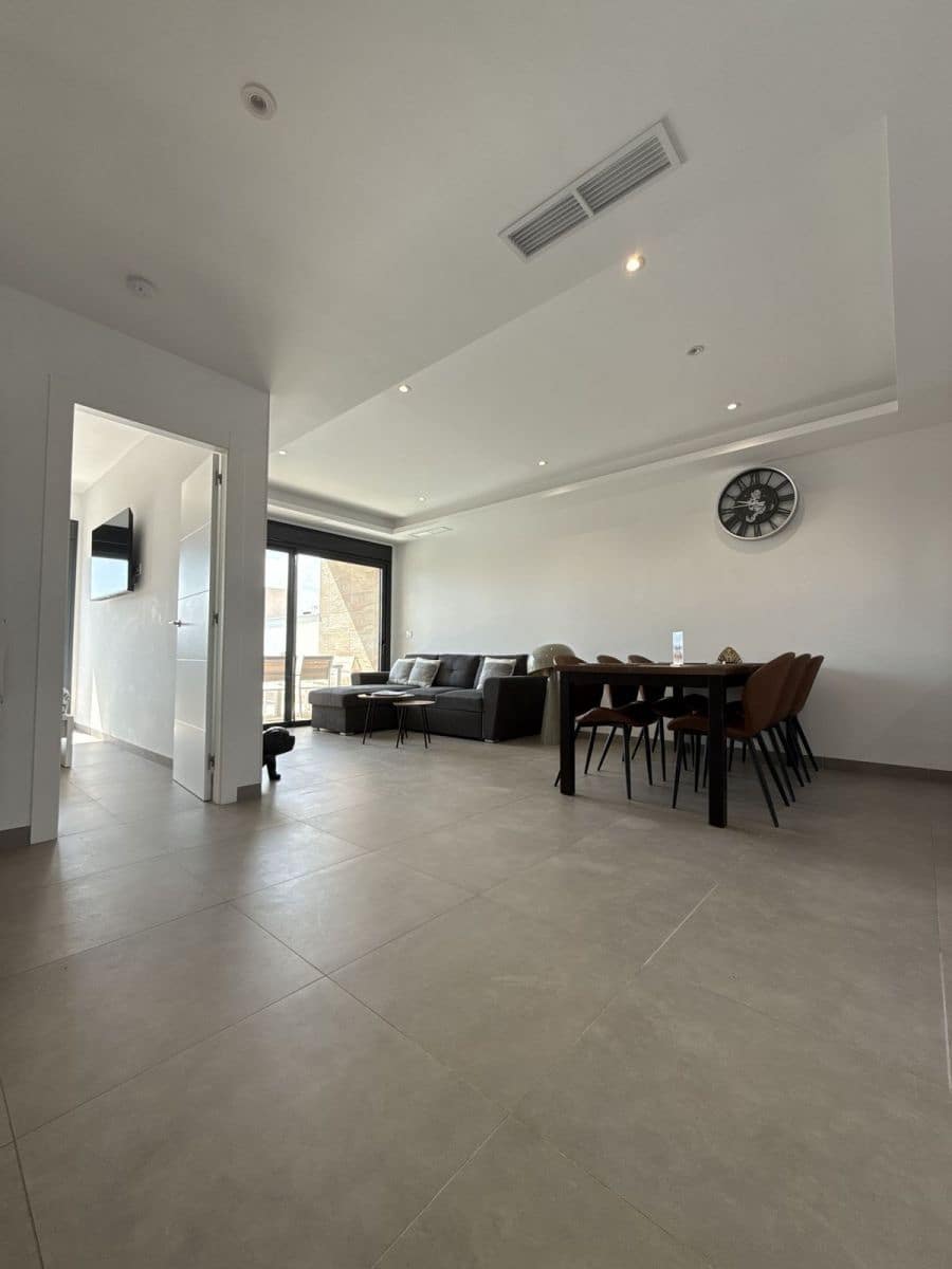 3 bedroom Villa for sale in Los Montesinos with pool - € 369,900 (Ref: 10045257)