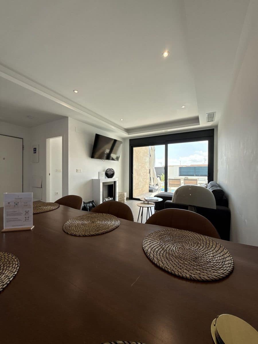 3 bedroom Villa for sale in Los Montesinos with pool - € 369,900 (Ref: 10045257)