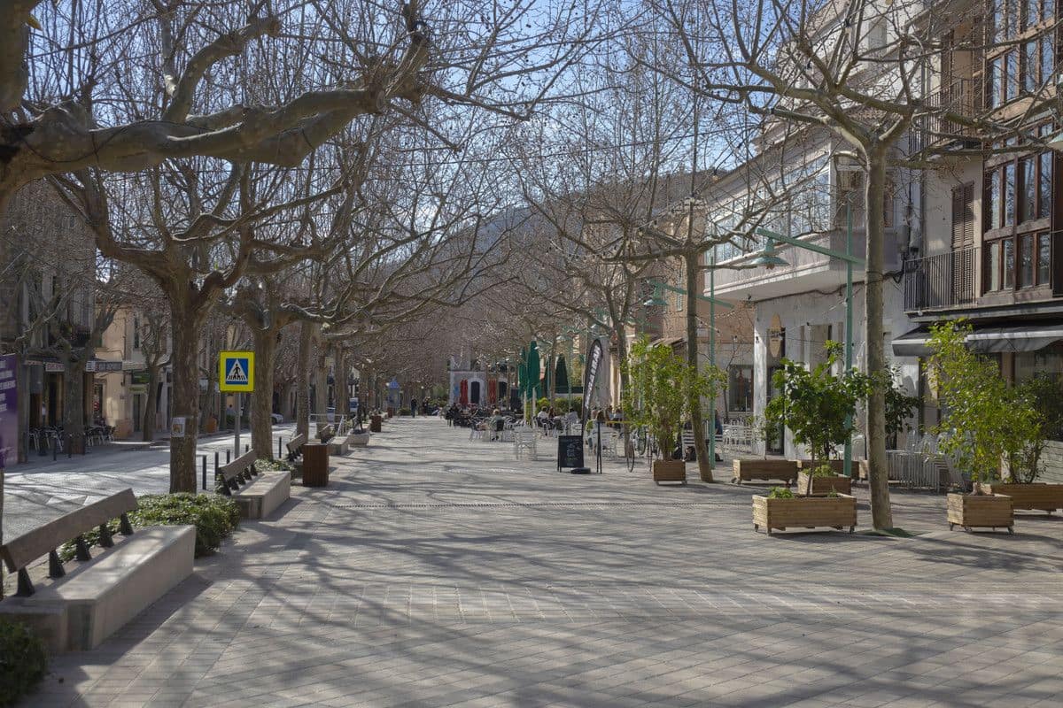 3 bedroom Townhouse for sale in Esporles with pool - € 885,000 (Ref: 10047555)