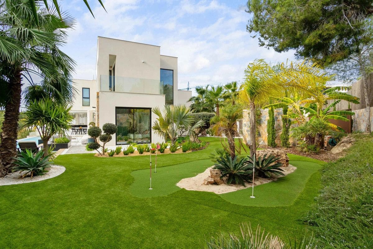 4 slaapkamer Villa te koop in Orihuela Costa - € 2.650.000 (Ref: 10050357)
