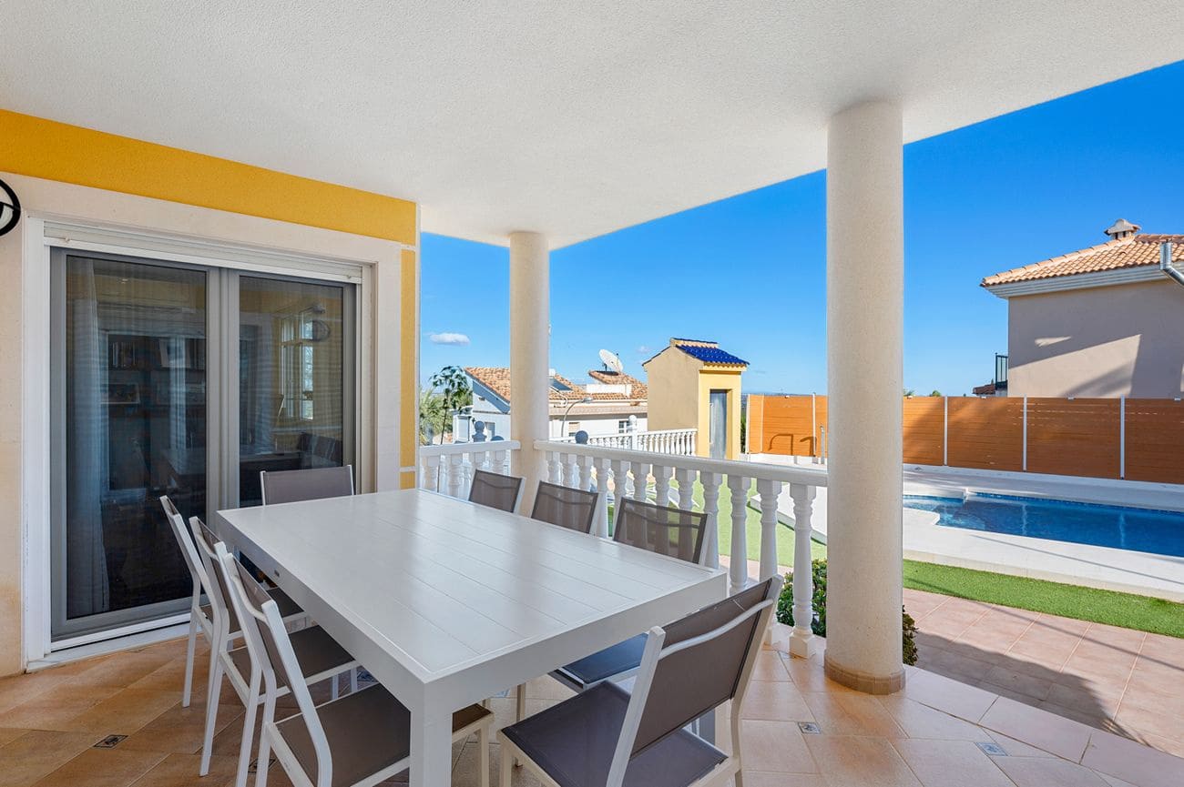 3 bedroom Villa for sale in San Miguel de Salinas - € 490,000 (Ref: 10052437)