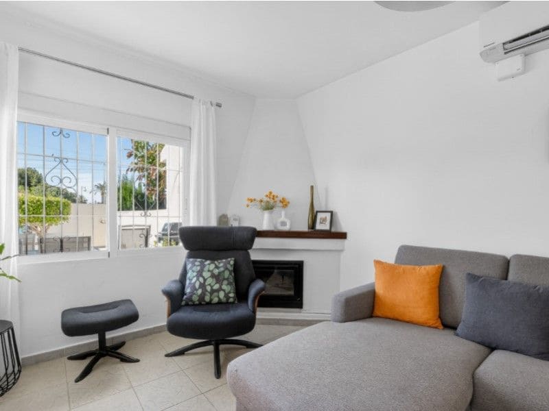 3 slaapkamer Villa te koop in Torrevieja - € 379.000 (Ref: 10052483)