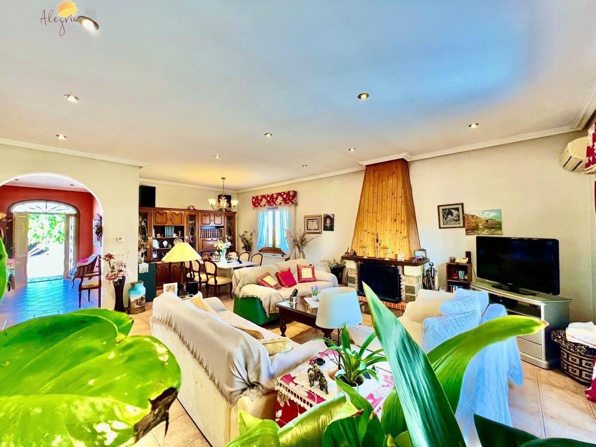 1 soveværelse Villa til salg i Daya Vieja - € 850.000 (Ref: 10052568)
