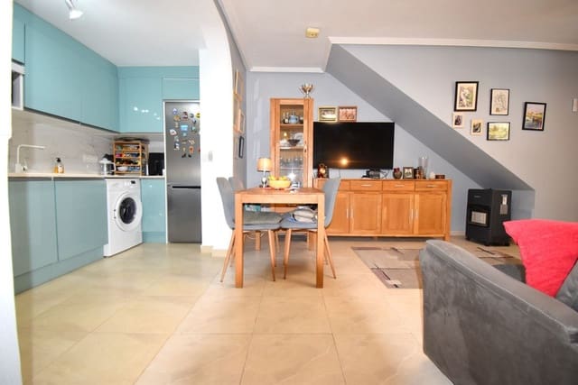2 soveværelse Lejlighed til salg i La Chismosa, Orihuela med swimmingpool - € 185.000 (Ref: 10052570)