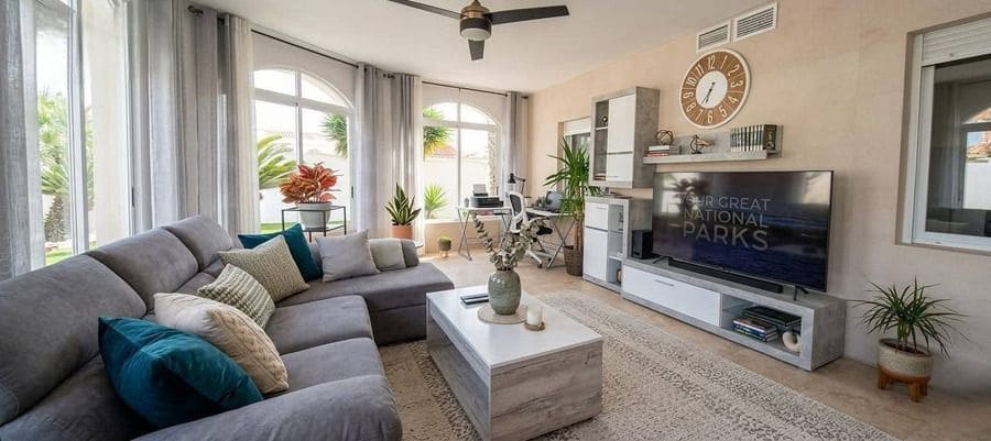 5 sypialnia Willa na sprzedaż w Torrevieja - 740 000 € (Ref: 10052574)