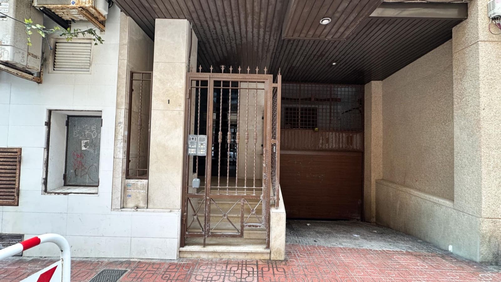 Apartamento de 2 habitaciones en Torrevieja en venta - 239.995 € (Ref: 10052617)
