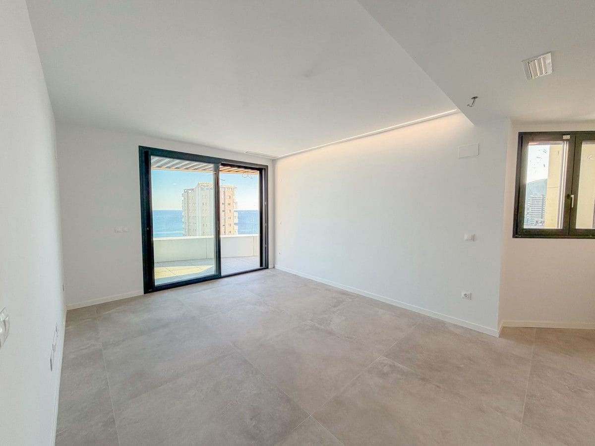 3 bedroom Apartment for sale in Calpe / Calp with pool - € 645,000 (Ref: 10052839)