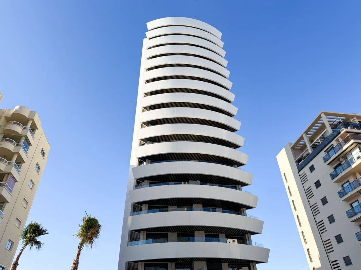 3 bedroom Apartment for sale in Calpe / Calp with pool - € 645,000 (Ref: 10052839)