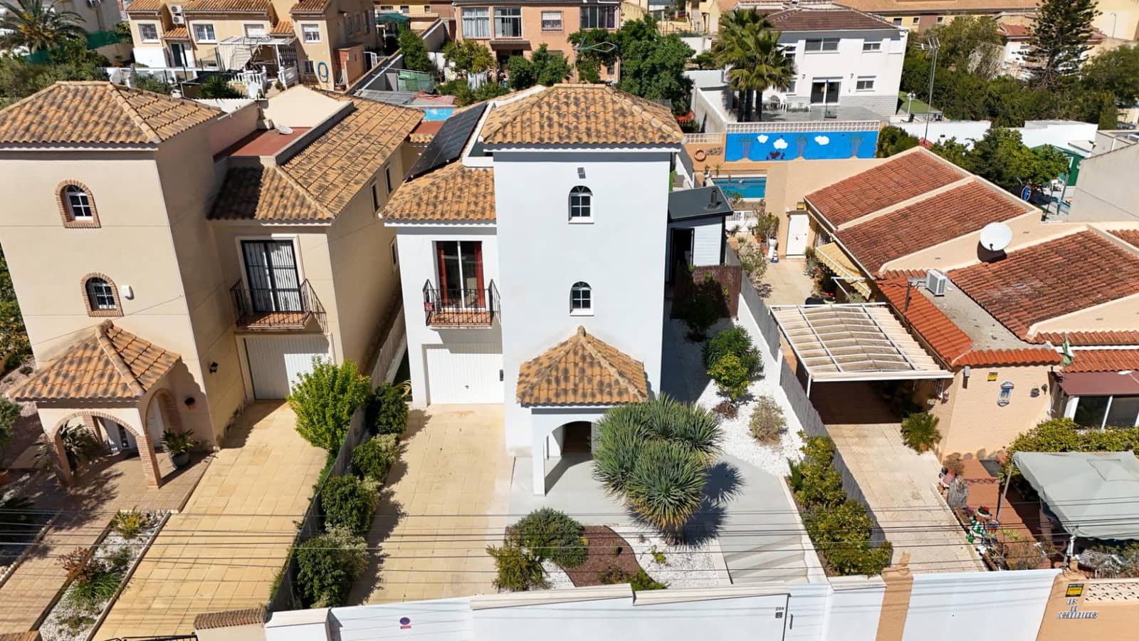 4 soverom Villa til salgs i La Siesta - € 590 000 (Ref: 10052856)