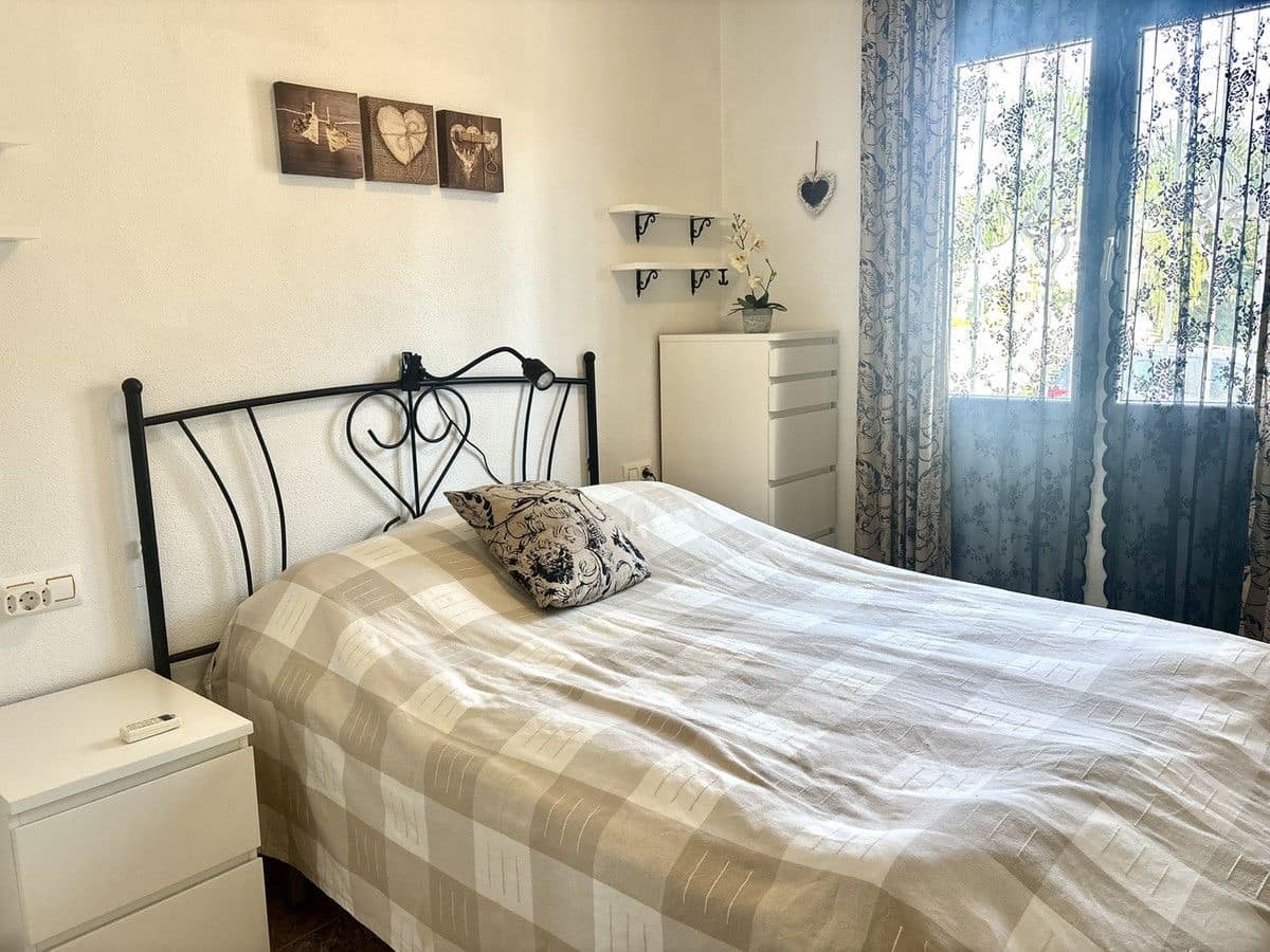 2 soveværelse Lejlighed til salg i La Zenia - € 189.000 (Ref: 10053090)