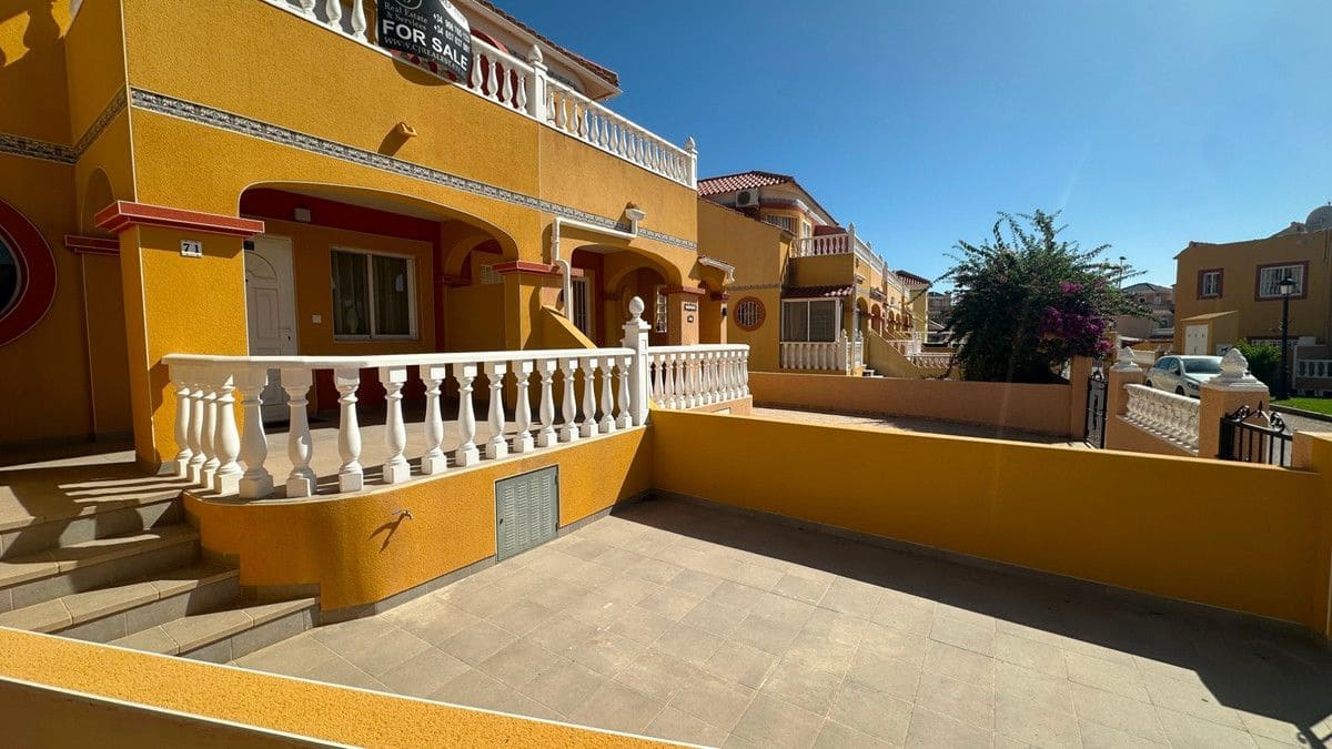 Adosado de 2 habitaciones en Orihuela Costa en venta con piscina - 255.000 € (Ref: 10053253)