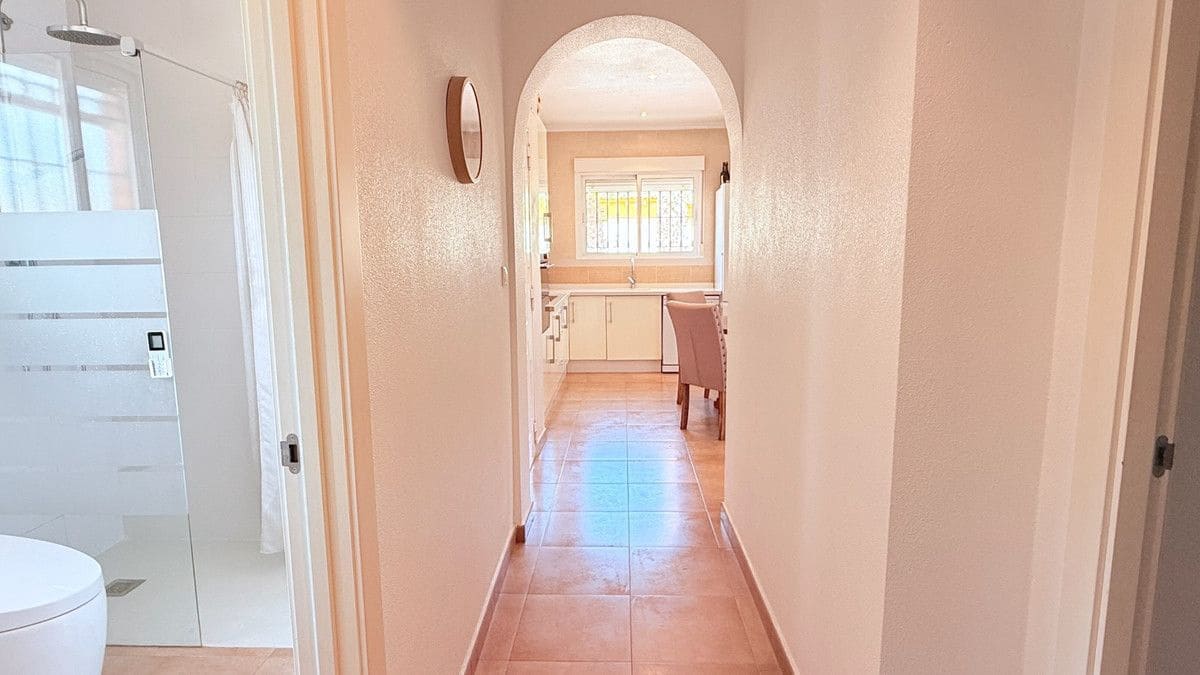 3 bedroom Villa for sale in Catral with pool - € 430,000 (Ref: 10053256)