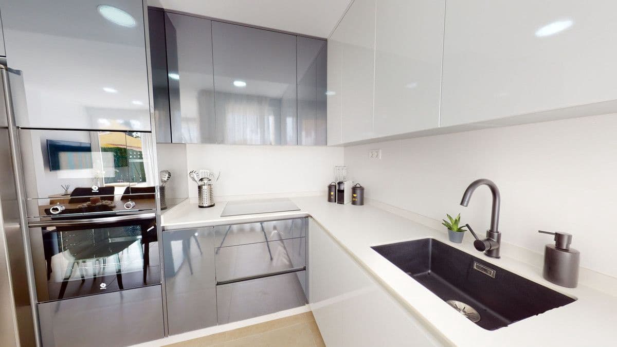 3 soverom Villa til salgs i Estrella de Mar med svømmebasseng - € 390 000 (Ref: 10053312)