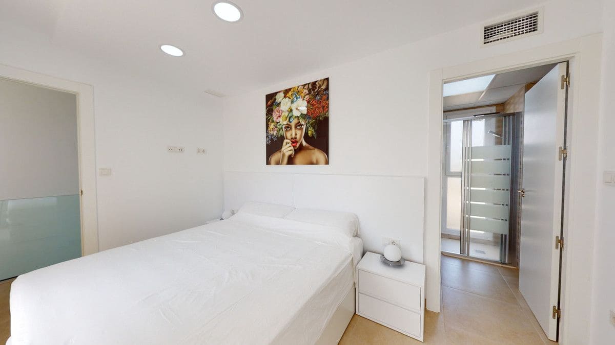 3 soverom Villa til salgs i Estrella de Mar med svømmebasseng - € 390 000 (Ref: 10053312)