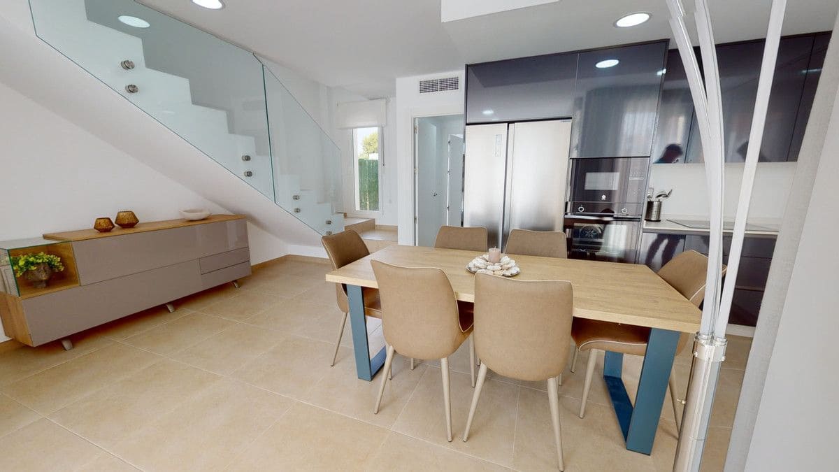 3 soverom Villa til salgs i Estrella de Mar med svømmebasseng - € 390 000 (Ref: 10053312)