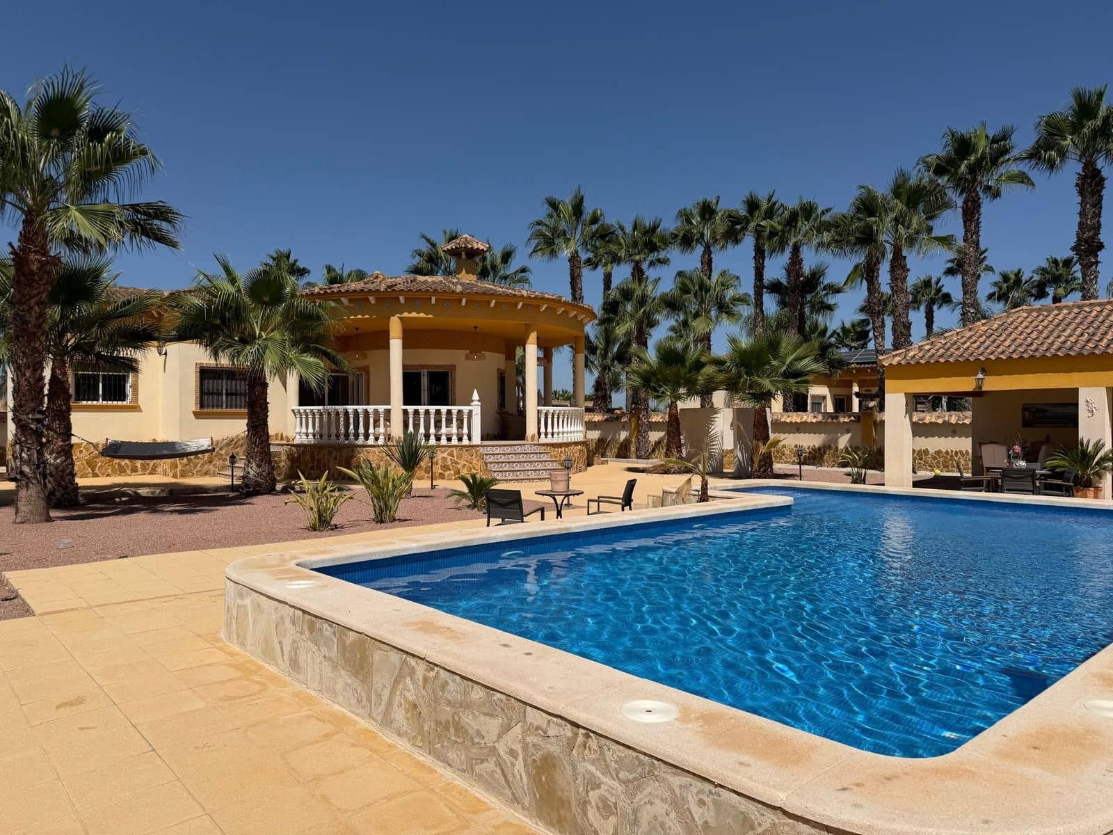 3 Zimmer Villa zu verkaufen in Catral mit Pool - 430.000 € (Ref: 10053431)