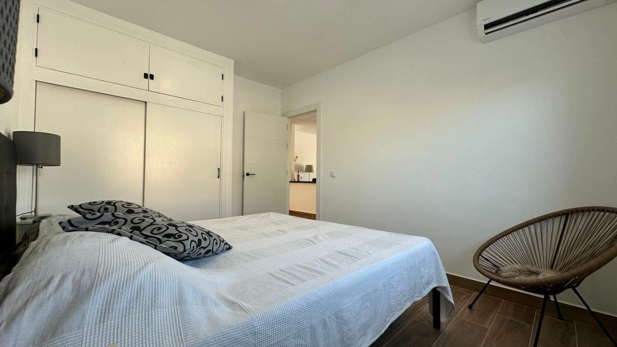 3 makuuhuone Huvila myytävänä paikassa Rojales - 249 000 € (Ref: 10053550)