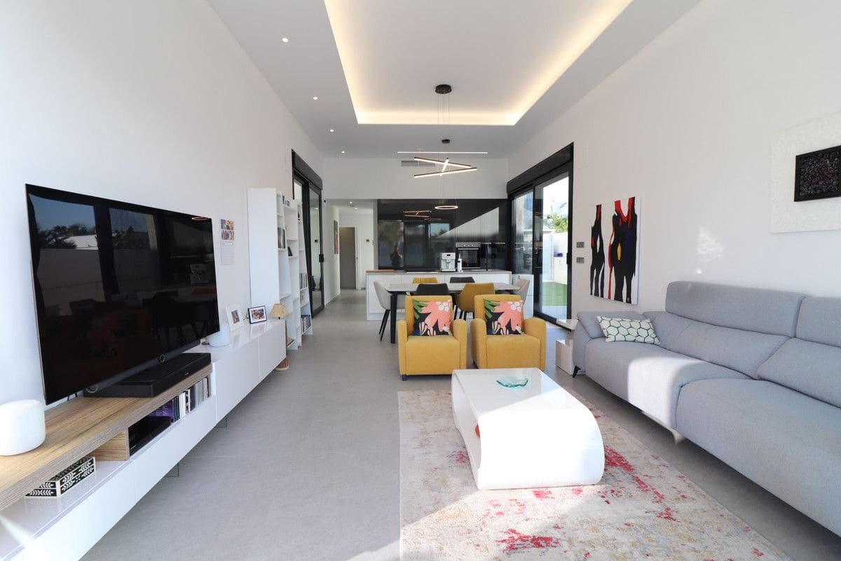 3 soverom Villa til salgs i Daya Vieja med svømmebasseng - € 625 000 (Ref: 10053551)