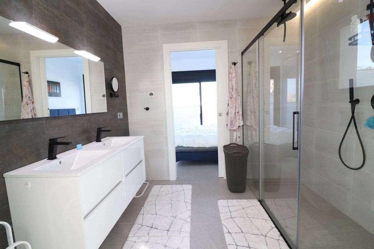 3 soverom Villa til salgs i Daya Vieja med svømmebasseng - € 625 000 (Ref: 10053551)