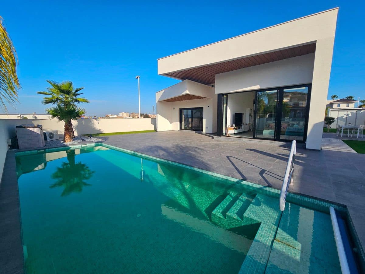 3 soverom Villa til salgs i Daya Vieja med svømmebasseng - € 625 000 (Ref: 10053551)