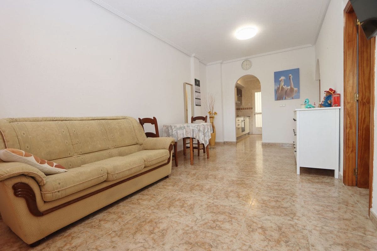 2 sovrum Lägenhet till salu i Orihuela Costa med pool - 153 000 € (Ref: 10053586)