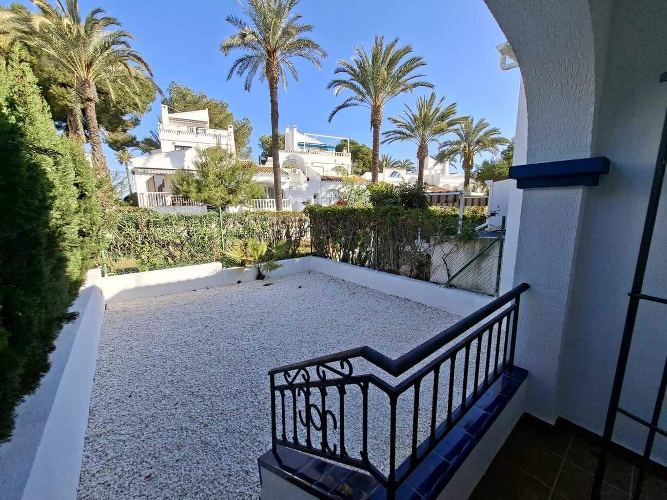 2 bedroom Bungalow for sale in Filipinas - € 214,950 (Ref: 10053635)