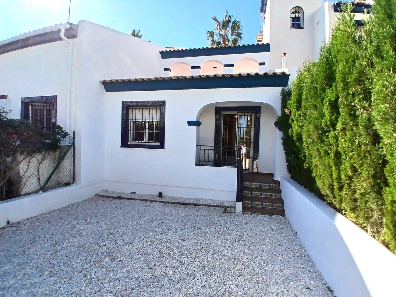 2 bedroom Bungalow for sale in Filipinas - € 214,950 (Ref: 10053635)