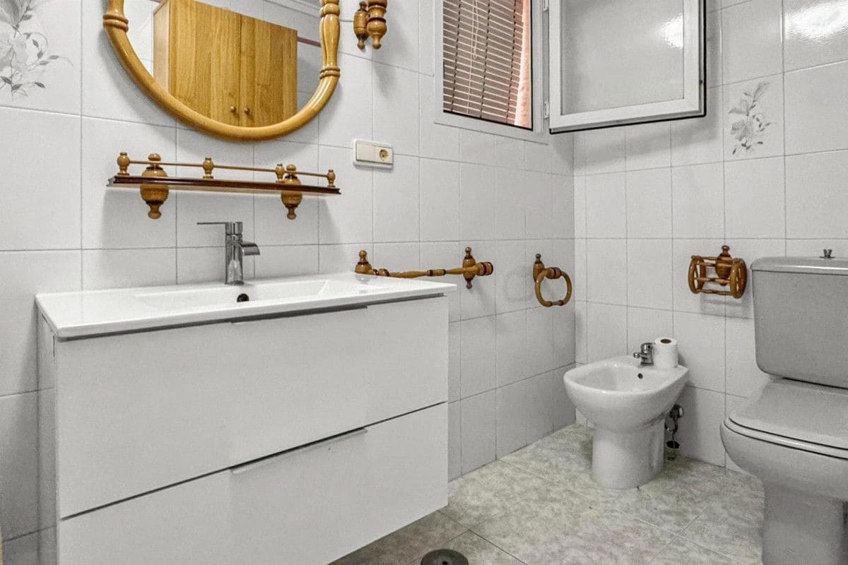 3 bedroom Apartment for sale in Torrevieja - € 350,000 (Ref: 10053695)