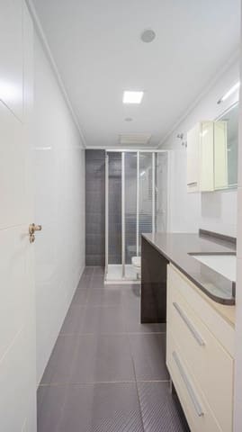 2 quarto Apartamento para venda em Puerto Deportivo, Torrevieja - 150 000 € (Ref: 10053699)