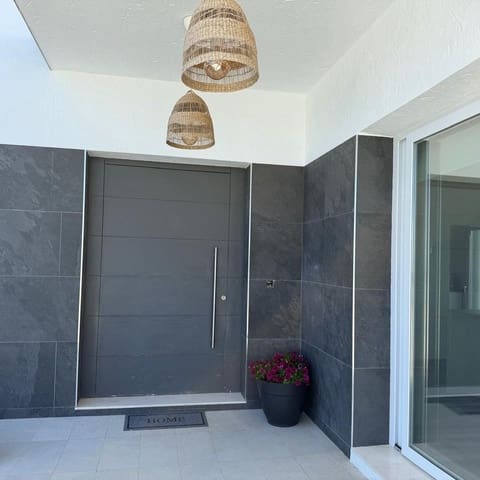 4 Zimmer Villa zu verkaufen in Algorfa - 829.950 € (Ref: 10053700)