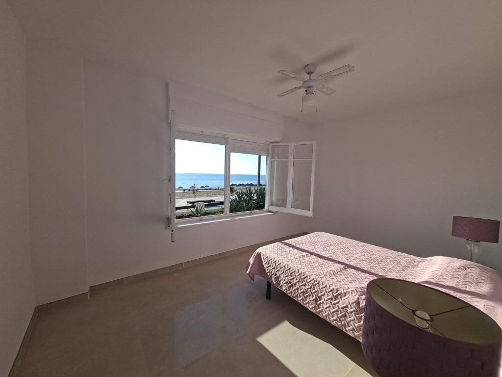 Pareado de 3 habitaciones en La Mata en venta - 765.000 € (Ref: 10053702)