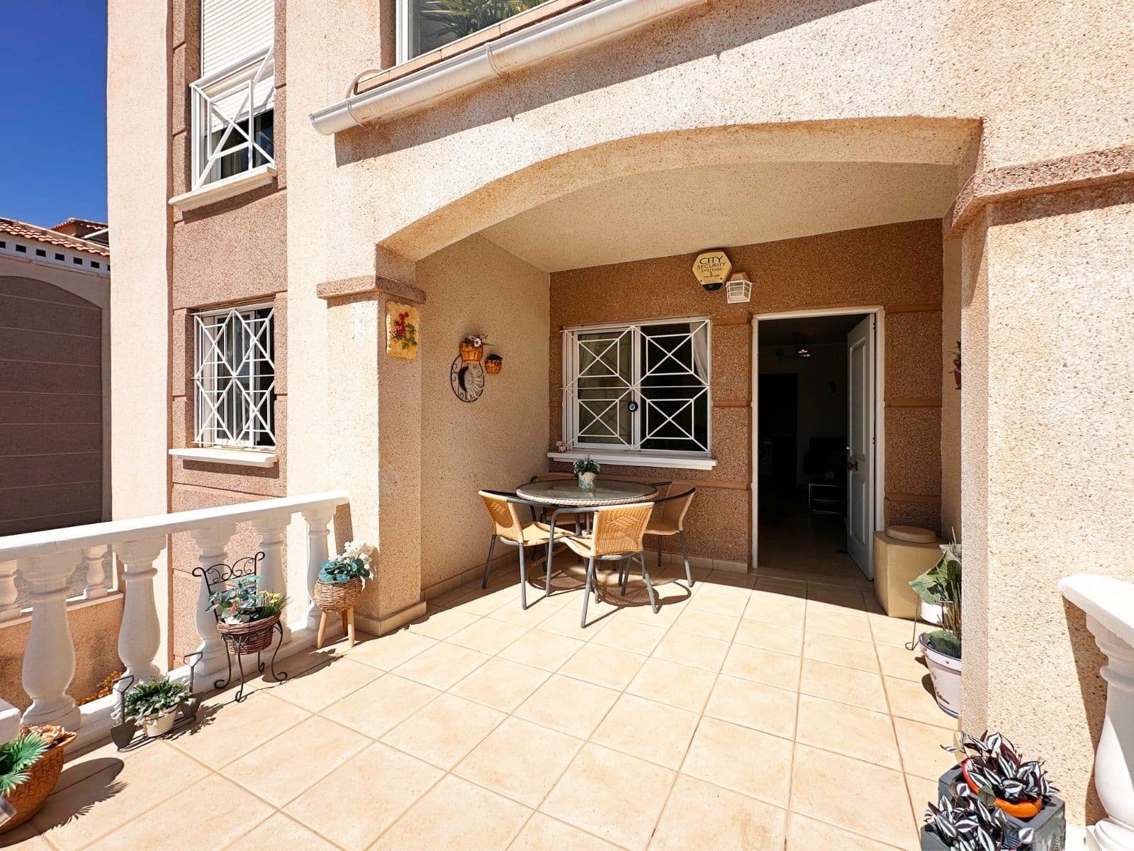 2 Zimmer Bungalow zu verkaufen in Torrevieja mit Pool - 179.950 € (Ref: 10053719)
