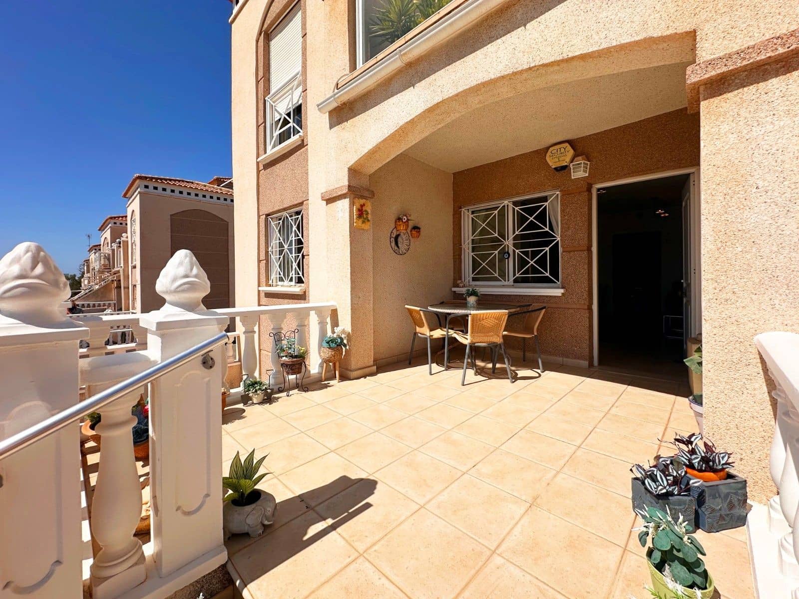2 Zimmer Bungalow zu verkaufen in Torrevieja mit Pool - 179.950 € (Ref: 10053719)