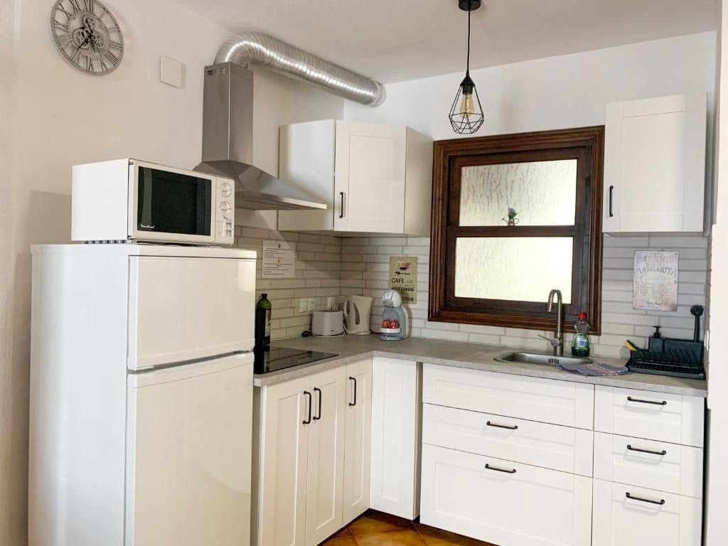 2 Zimmer Apartment zu verkaufen in Cabo Roig mit Pool - 245.000 € (Ref: 10053736)