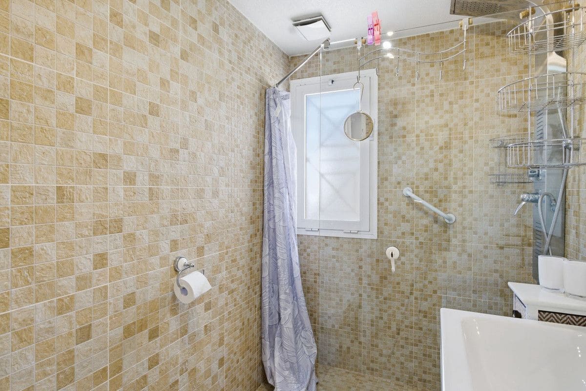 2 soverom Leilighet til salgs i Torrevieja med svømmebasseng - € 195 000 (Ref: 10053738)