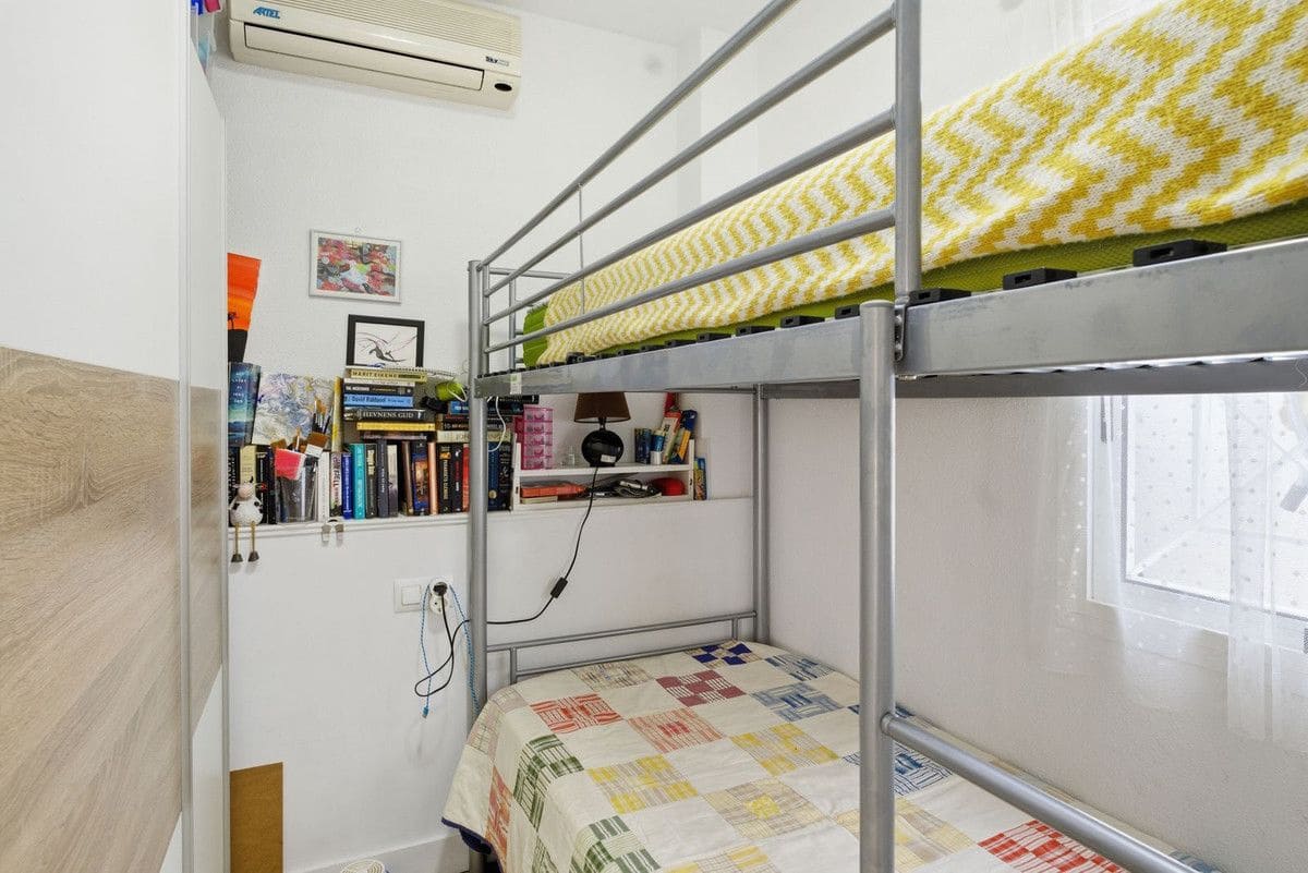 2 soverom Leilighet til salgs i Torrevieja med svømmebasseng - € 195 000 (Ref: 10053738)