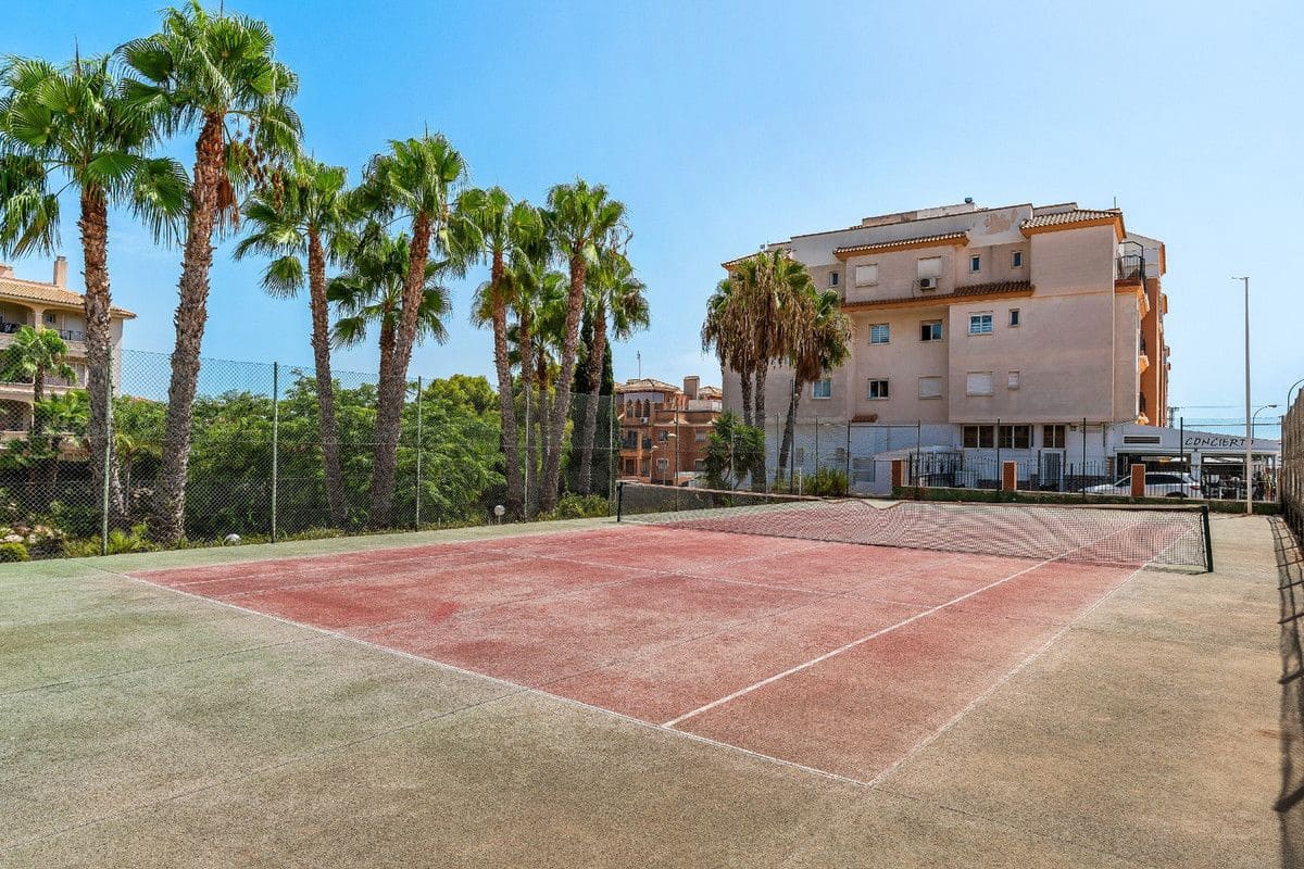 Apartamento de 2 habitaciones en Los Dolses en venta - 215.000 € (Ref: 10053975)