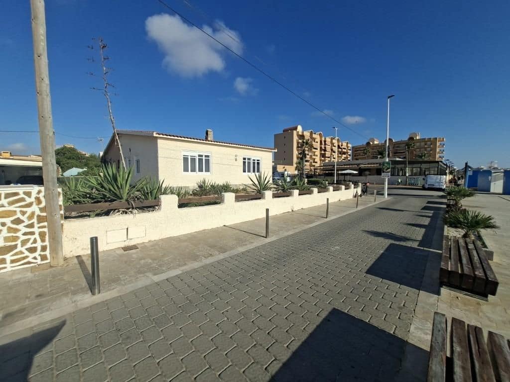 3 slaapkamer Huis te koop in La Mata - € 765.000 (Ref: 10053979)