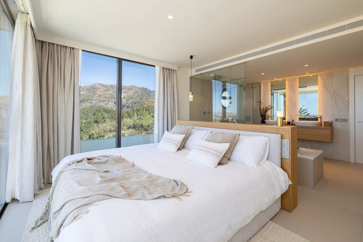 3 soveværelse Lejlighed til salg i Fuengirola med swimmingpool - € 1.690.000 (Ref: 10054165)